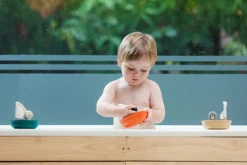 Plan Toys Barco Pinguino - ^ Juguetes Para El Baño