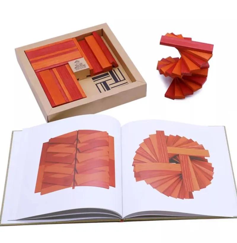 Kapla Caja De 40 Cartones Rojos Y Naranjas Con Libro De Arte - ^ Tablas De Madera