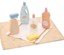 New Classic Toys Conjunto De Productos De Limpieza De Madera - ^ Limpieza, Tareas Domésticas, Costura...