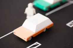 Candylab Toys Dart Wagon - La Ranchera De Melocoton Rosa - ^ Los Bomberos, La Policía