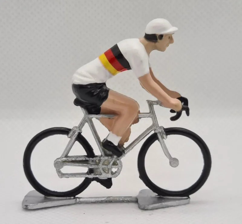 Fonderie Roger Figura De Ciclista R Maillot De Campeon De Alemania - ^ Ciclistas En Miniatura