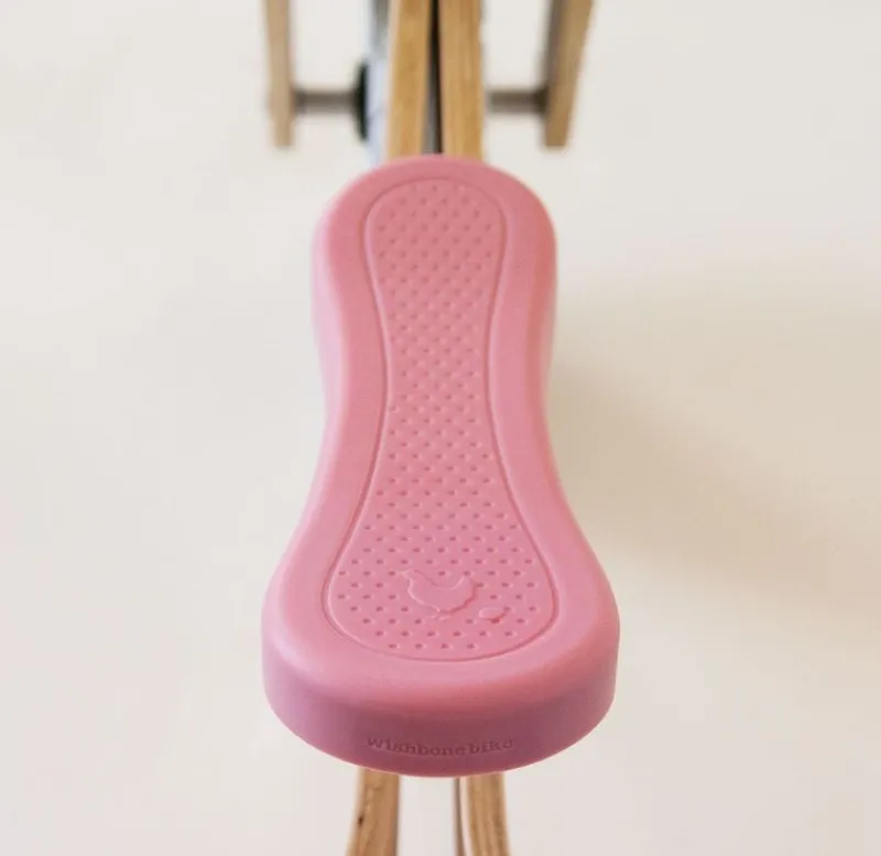 Wishbone Design Studio Funda De Sillin Wishbone - Rosa - ^ Draisiennes Y Bicicletas De Madera