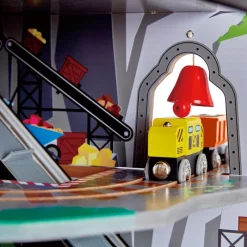 Hape Toys Gran Montana Minera - ^ Rutas Del Tren Brio
