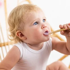 Nattou Juego De 4 Cucharas De Silicona Para Bebes - ^ Una Mesa