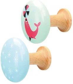 Vilac Juego De 2 Perchas De Leon Marino Ingela P. Arrhenius - ^ Cajas De Juguetes Y Muebles De Almacenamiento
