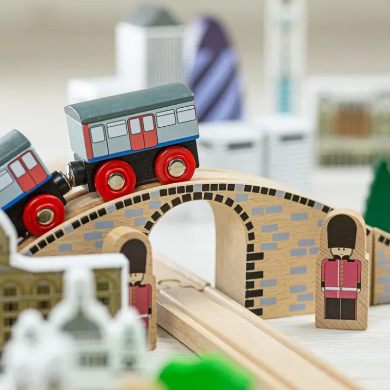 Bigjigs Toys Juego De Tren Ciudad De Londres - ^ Rutas Del Tren Brio