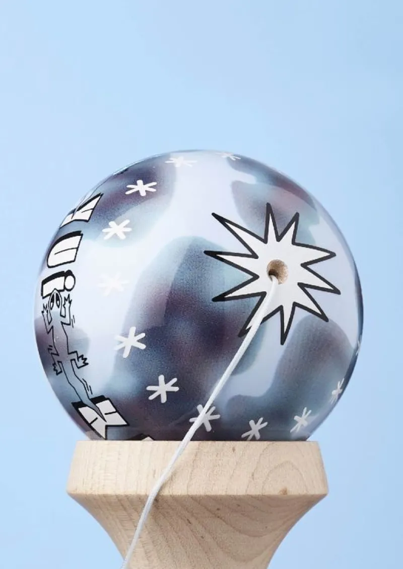KROM Kendama Mod Yui - ^ Diabolos Y Malabares