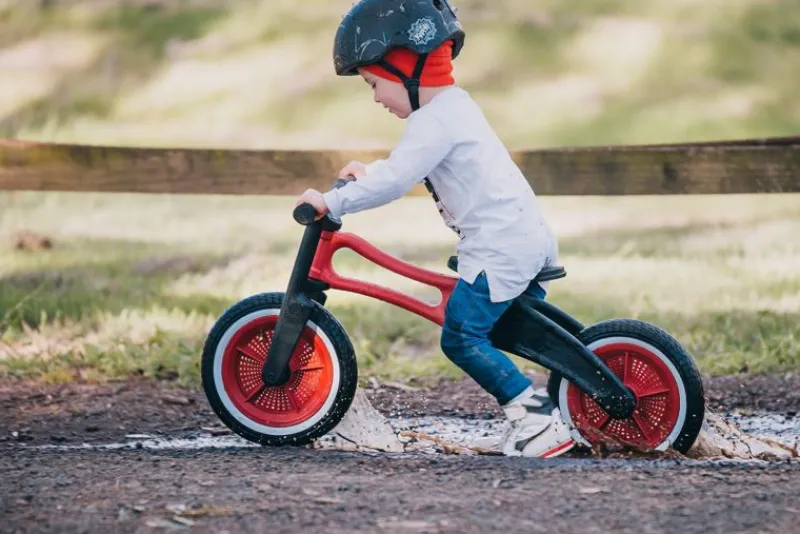 Wishbone Design Studio Patinete Wishbone Recycled Edition Rojo 2 En 1 - ^ Draisiennes Y Bicicletas De Madera