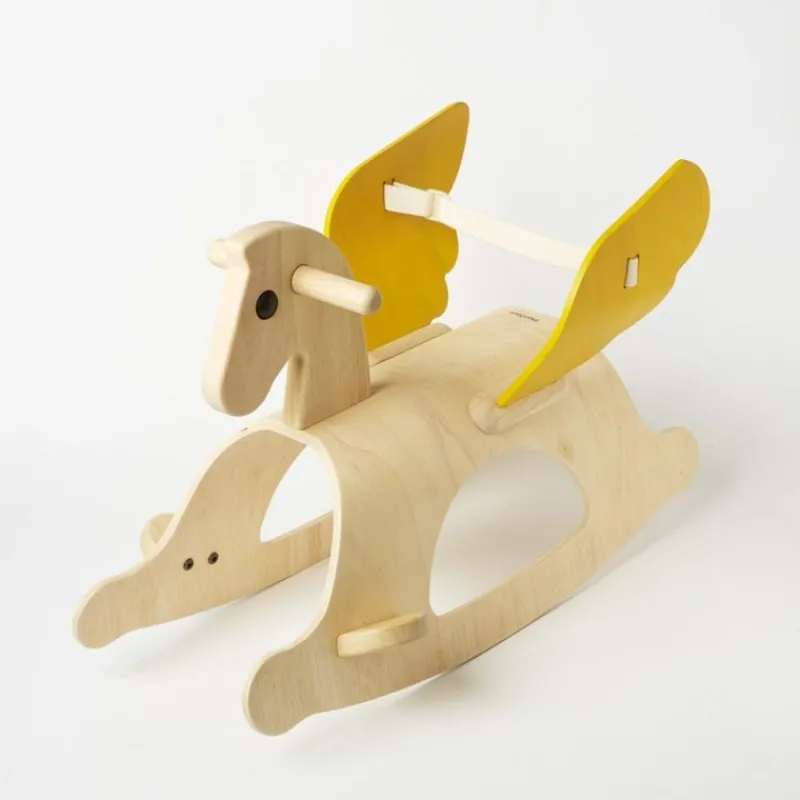 Plan Toys Pegaso Mecedora - ^ Escalas